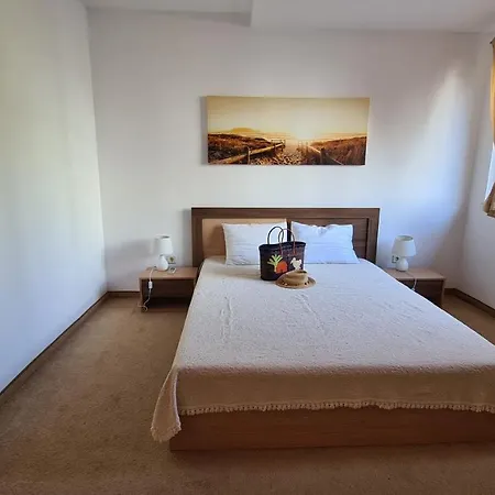 Bellevue Ff Apartman *